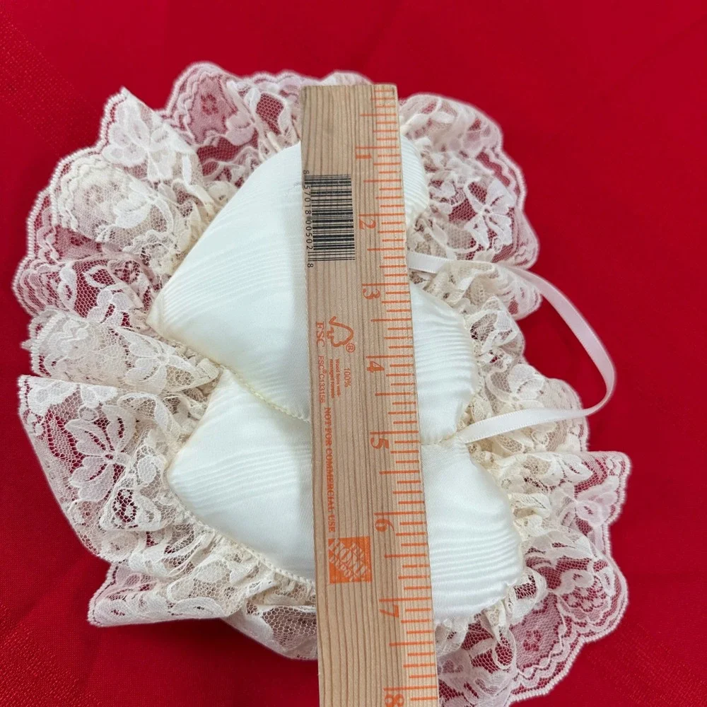 White Satin Double‎ Heart Pillow Lace Trim Floral Ornament Wedding Decor Satchet